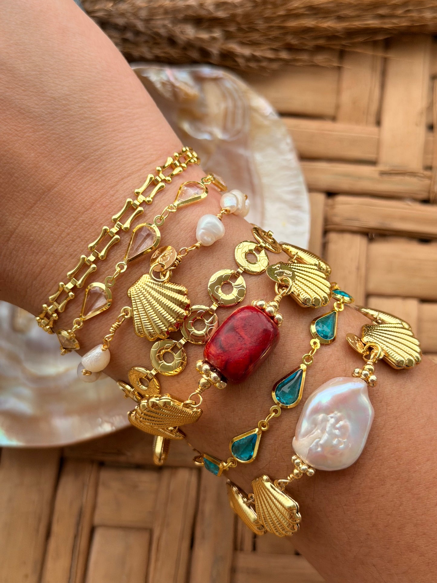 Concha coral braceler