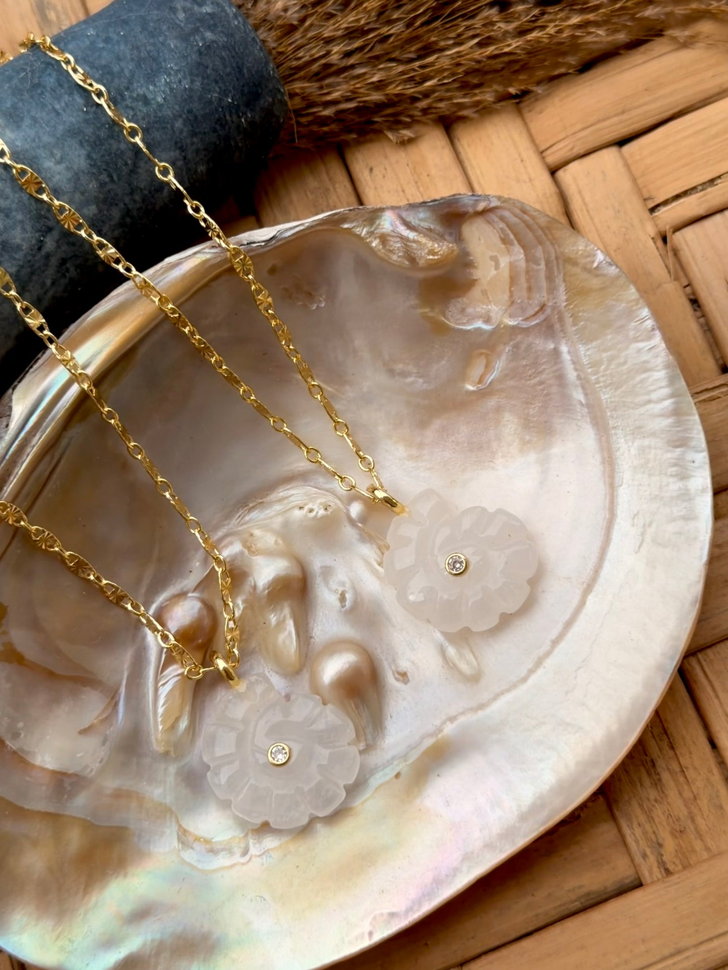 Quartz spiral conch chain