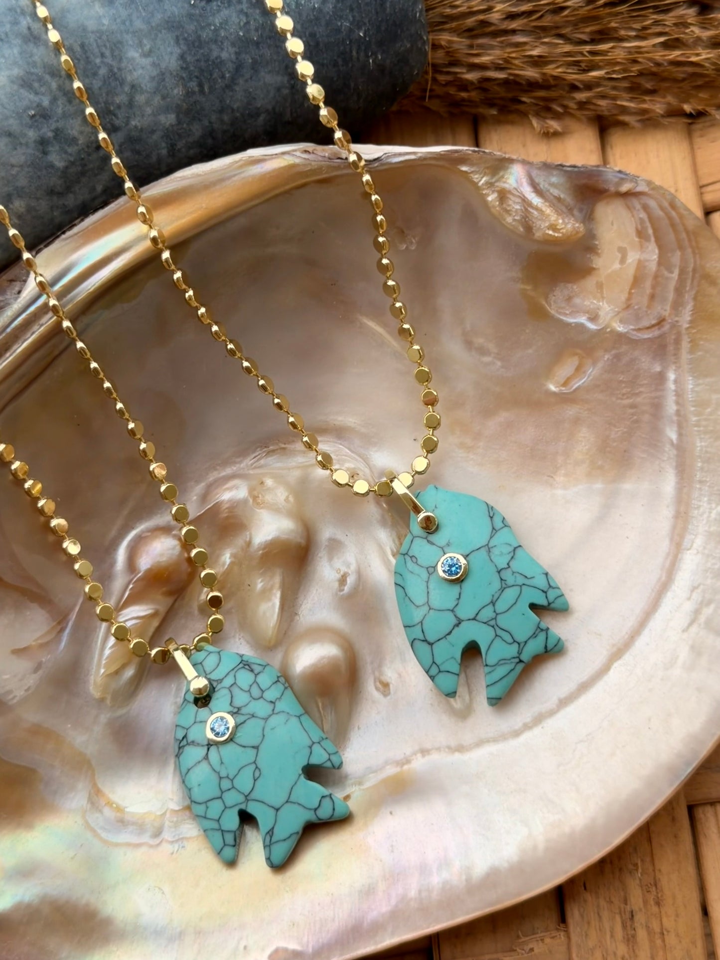 Howlite fish chain