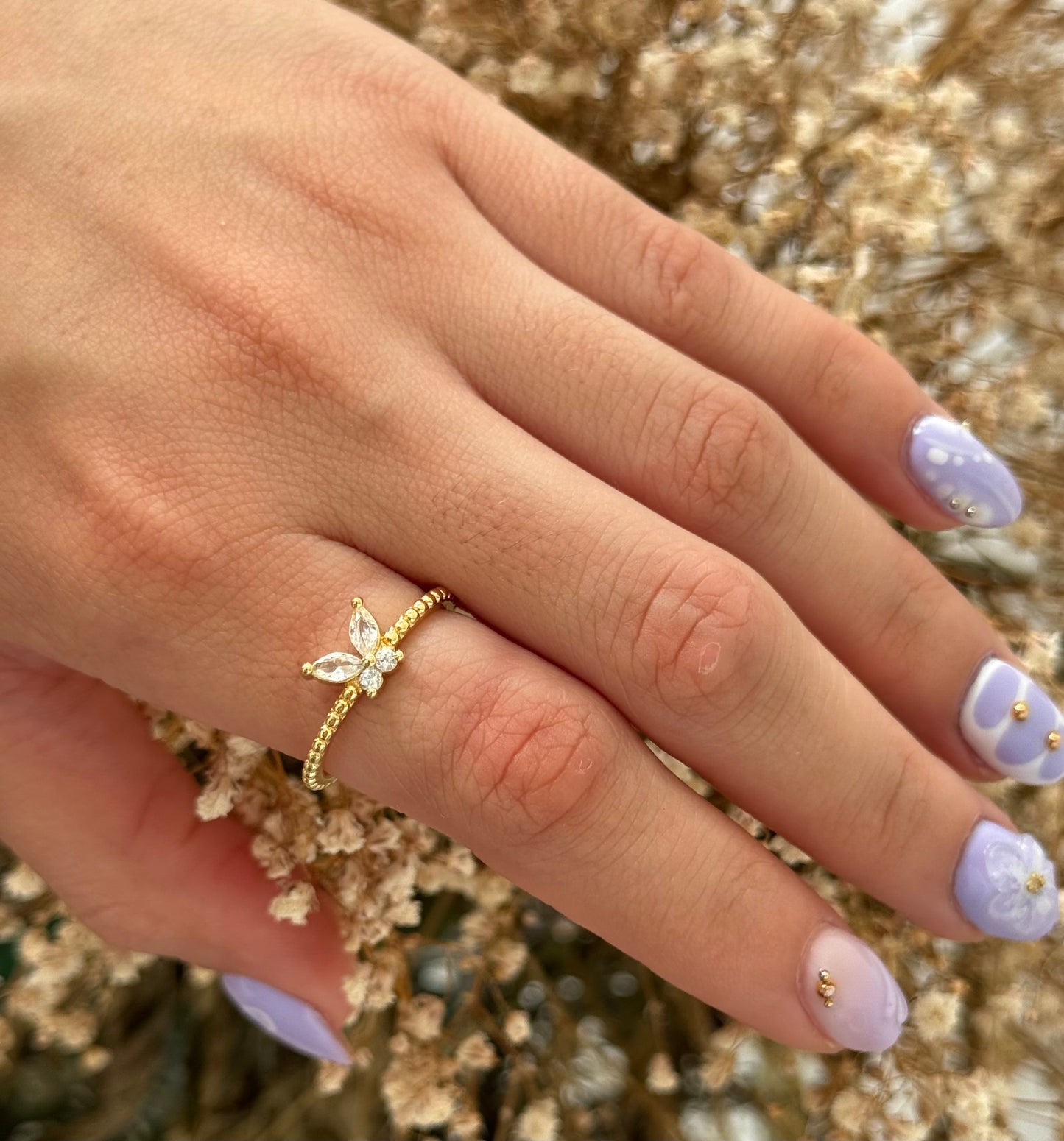 Mariposa ring