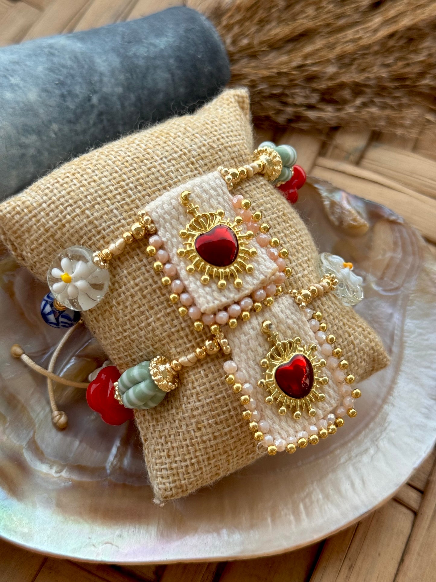 Sagrado Corazón bracelet