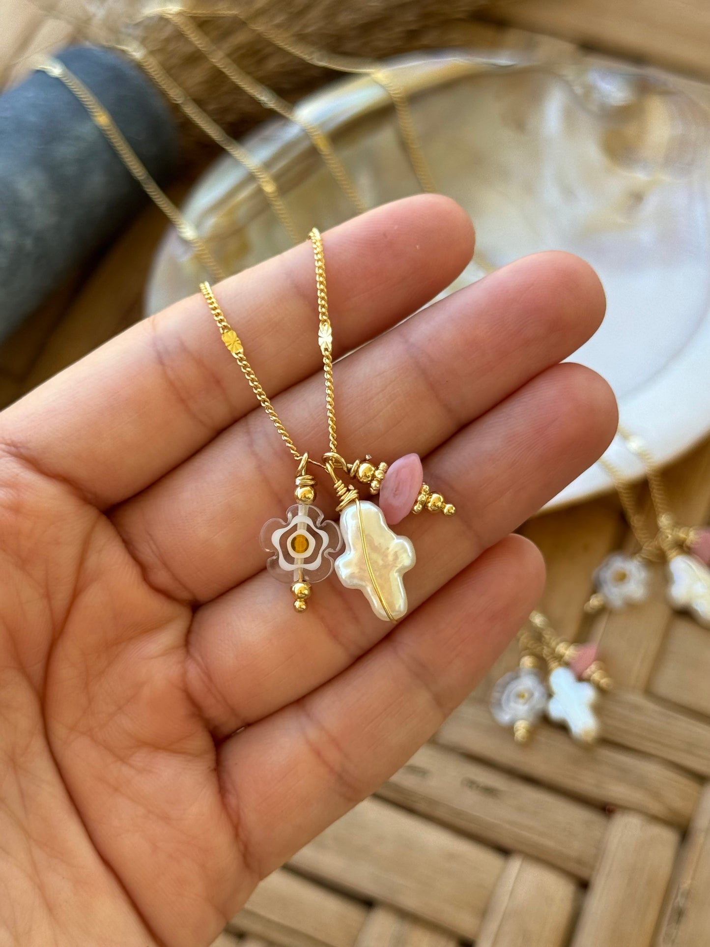 Amada faith chain
