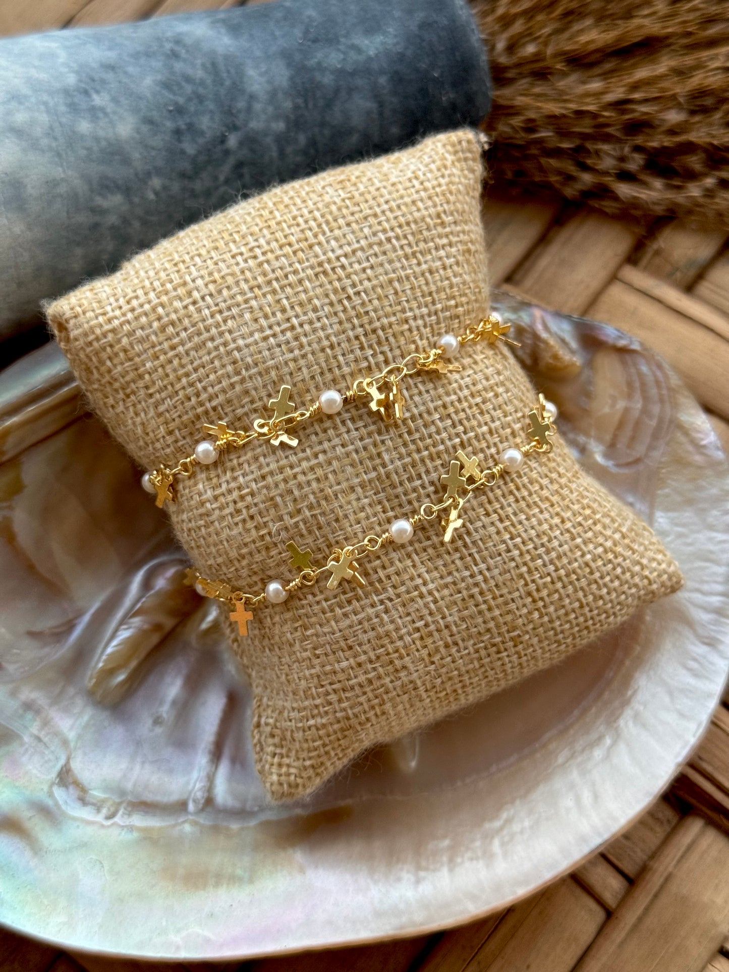 Crucesitas chain bracelet