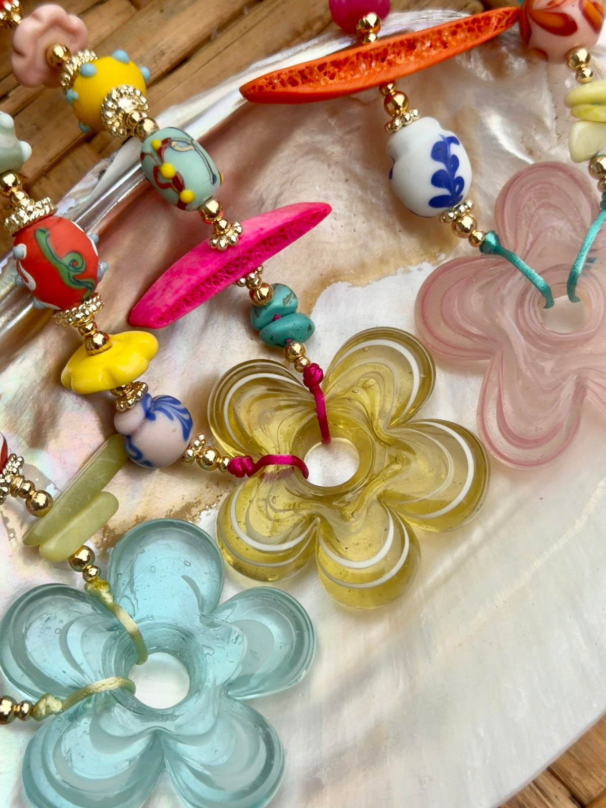 Mercela Flower necklace