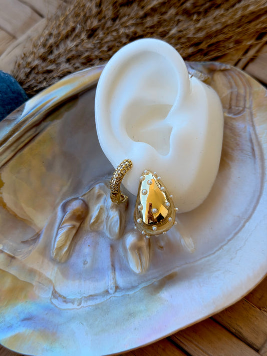 Tear pearly drop earrings