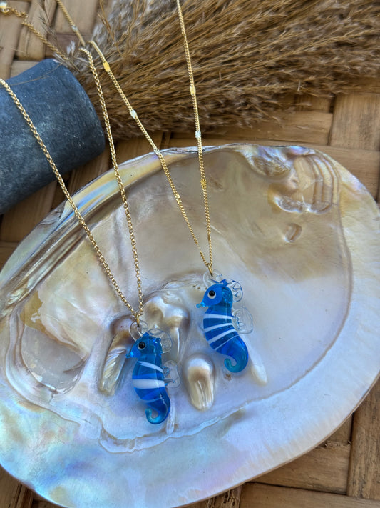 Sea horse chain