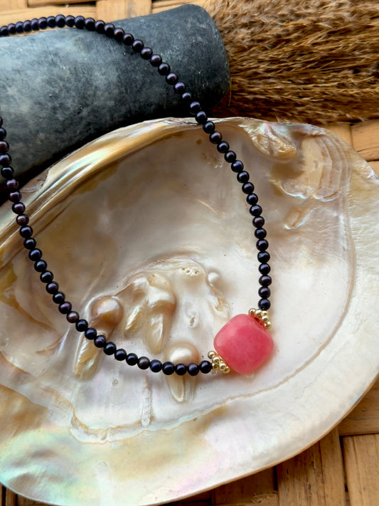 Peacock choker