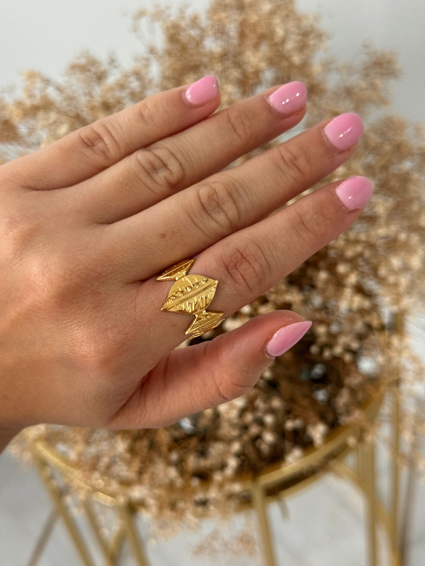 Marena ring