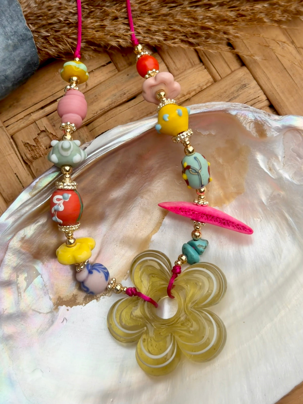 Mercela Flower necklace