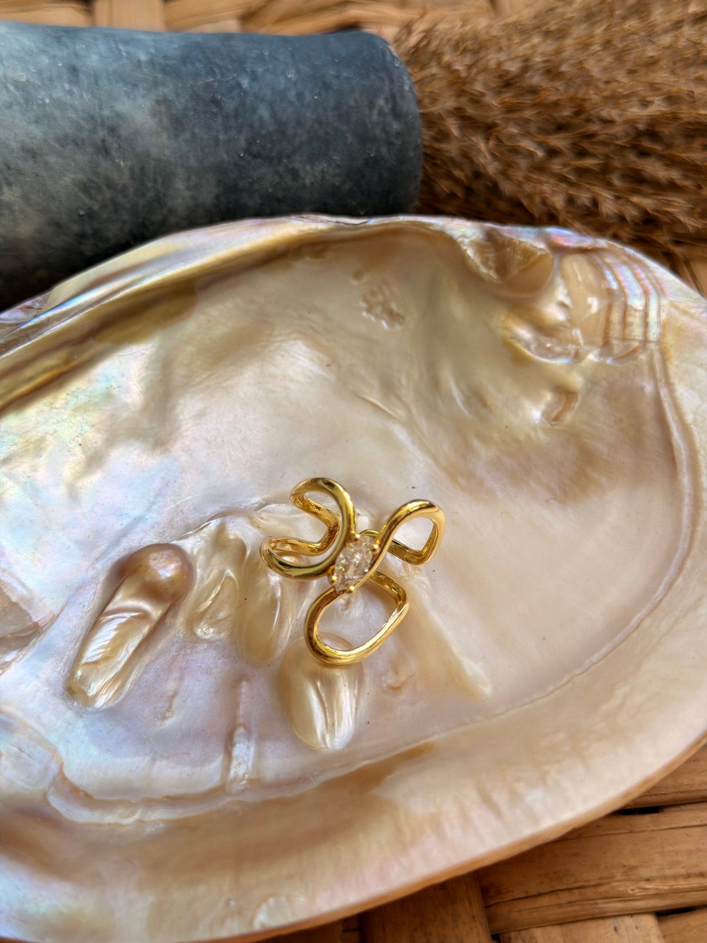 Grecia ring