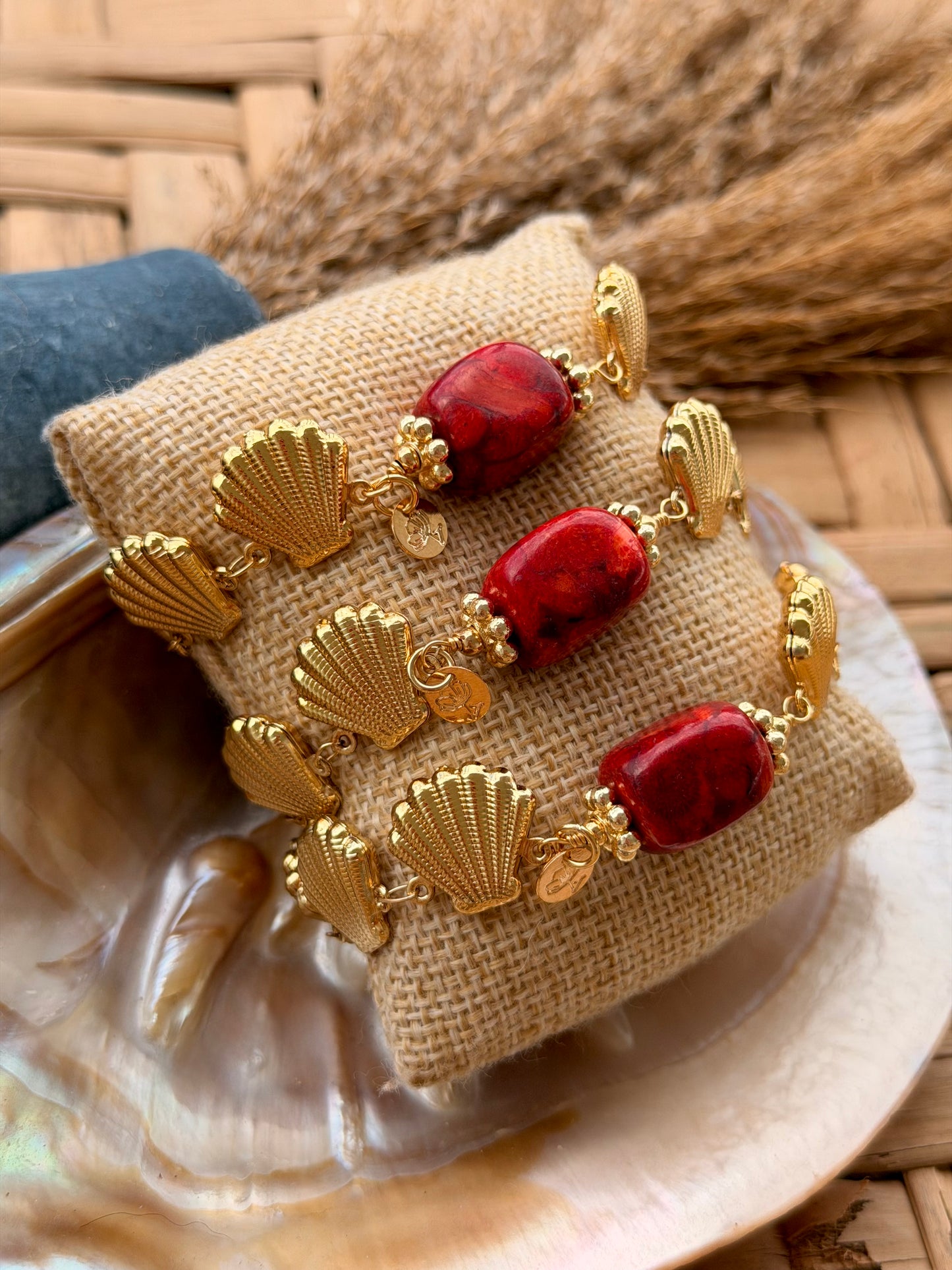 Concha coral braceler