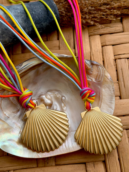 Concha necklace