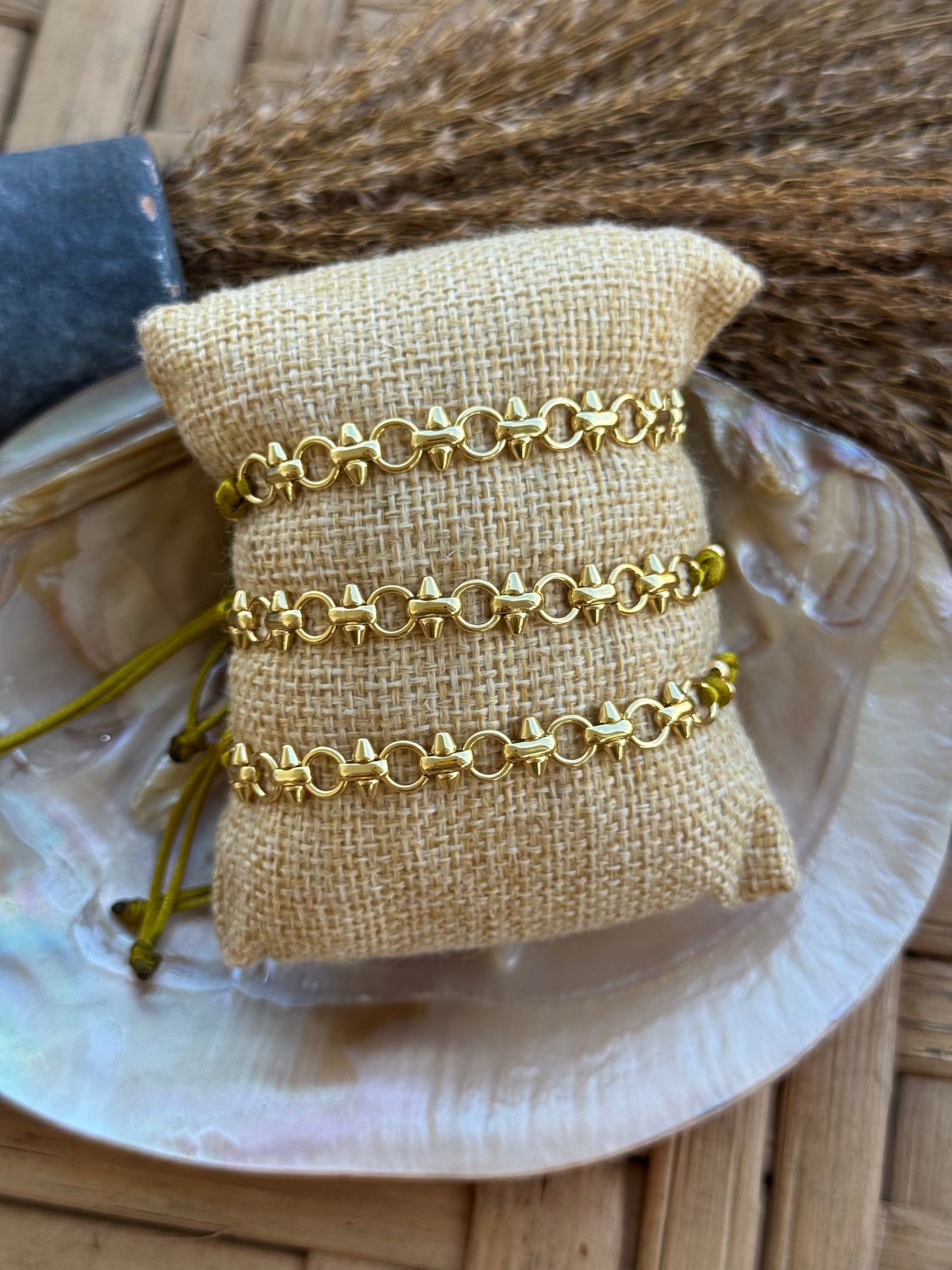 Spike hilito bracelet