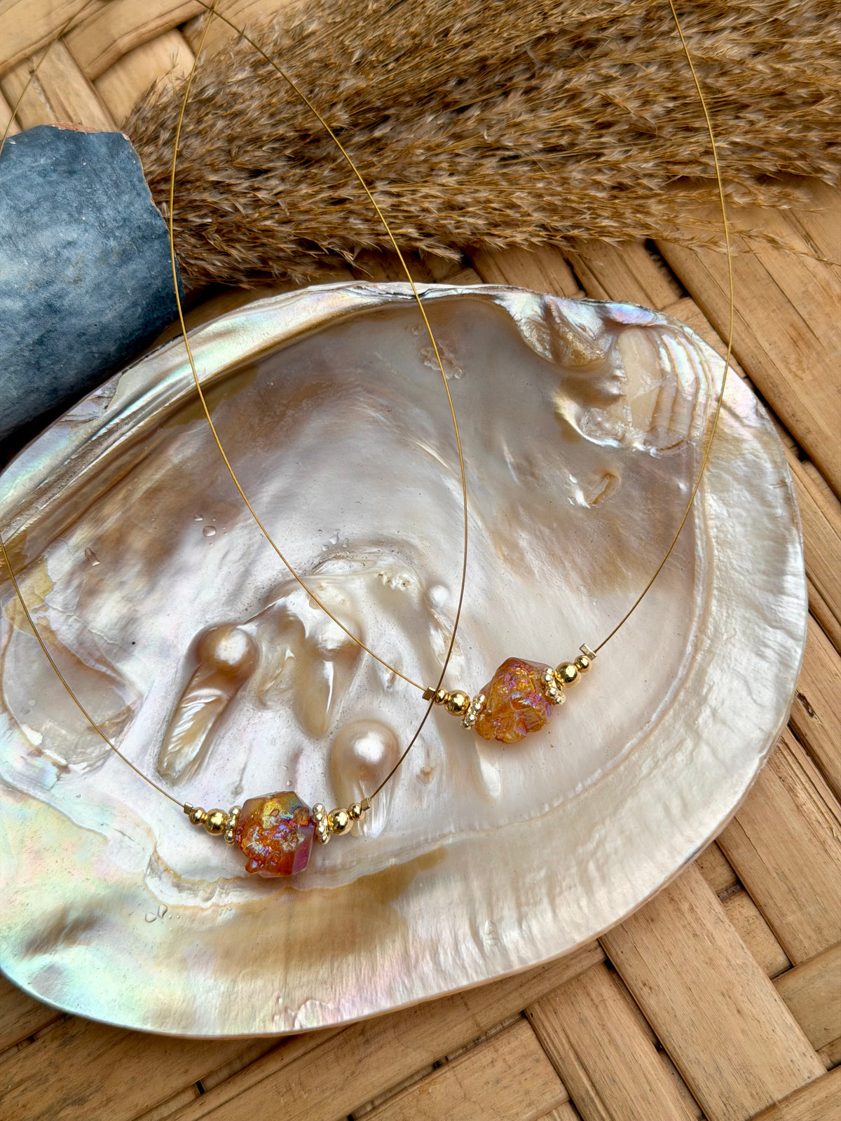 Chunky quartz fantasma necklace