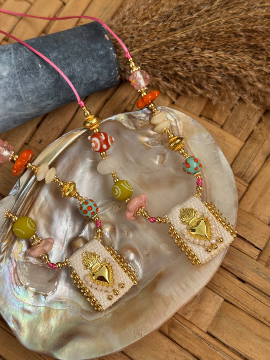 Sagrado Corazón tropi necklace