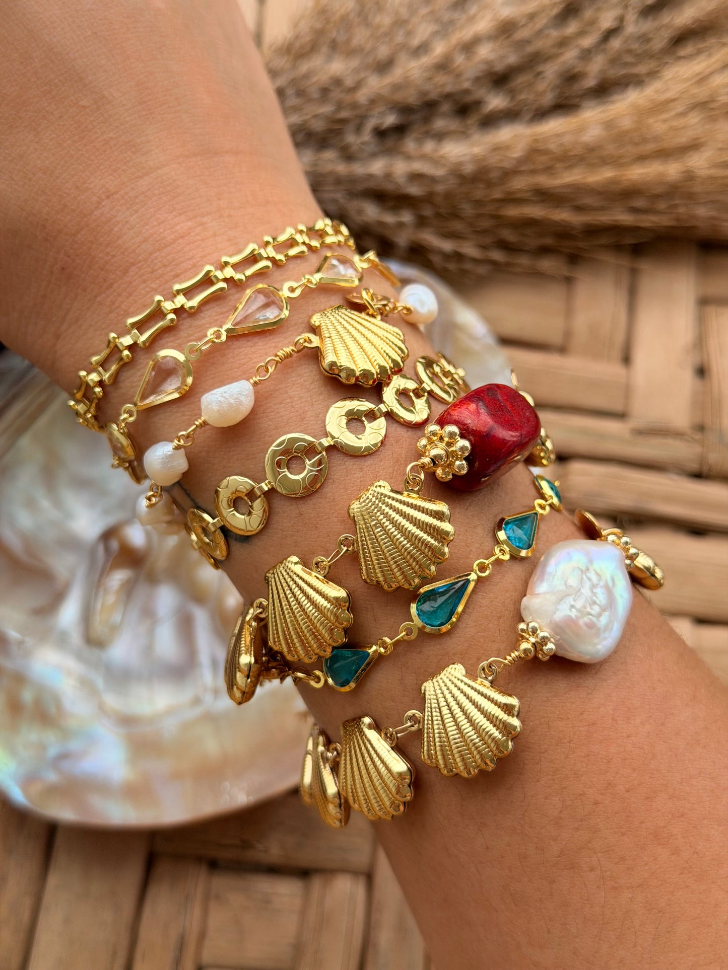 Concha coral braceler