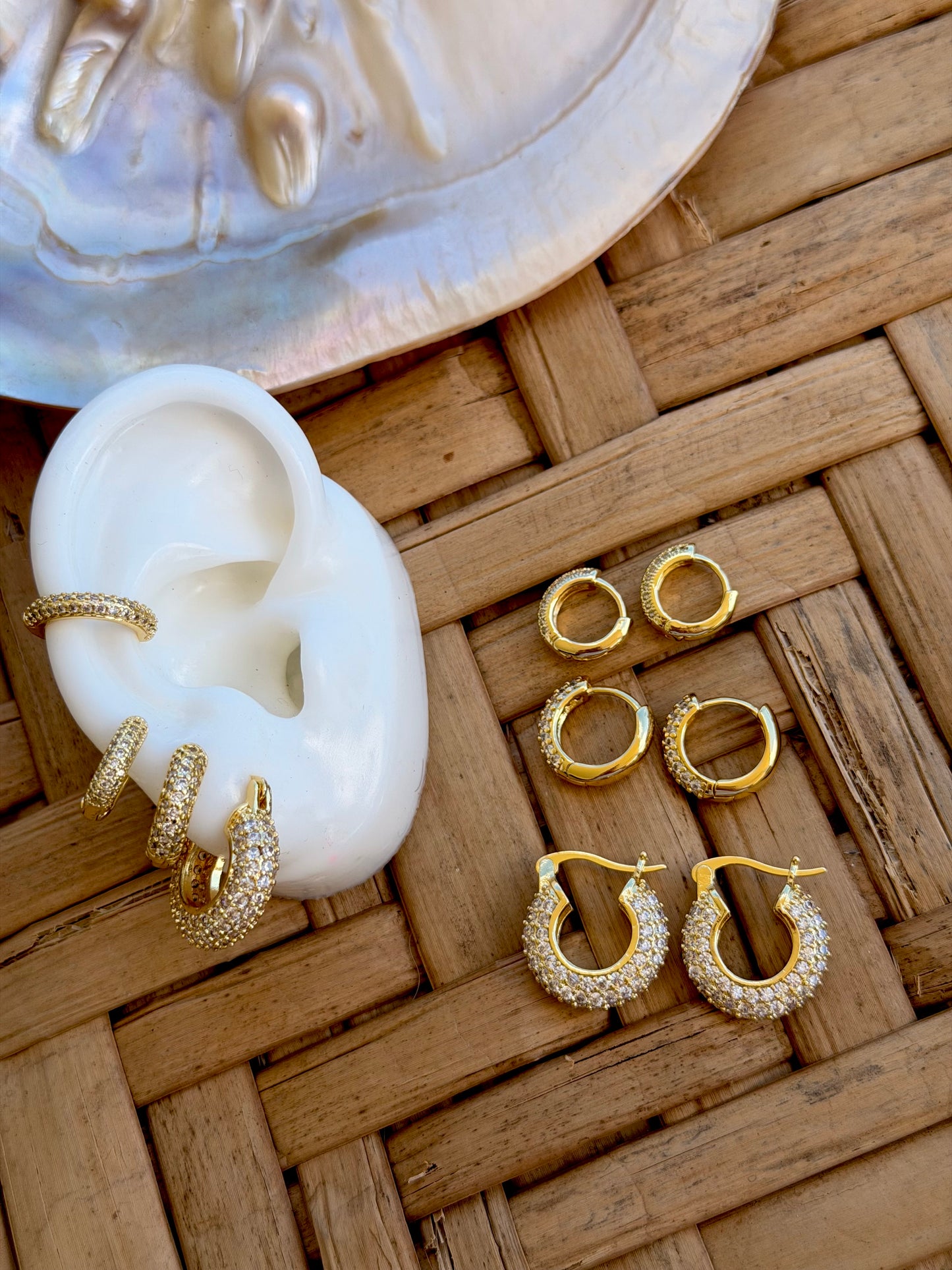 Zirconia earcuff